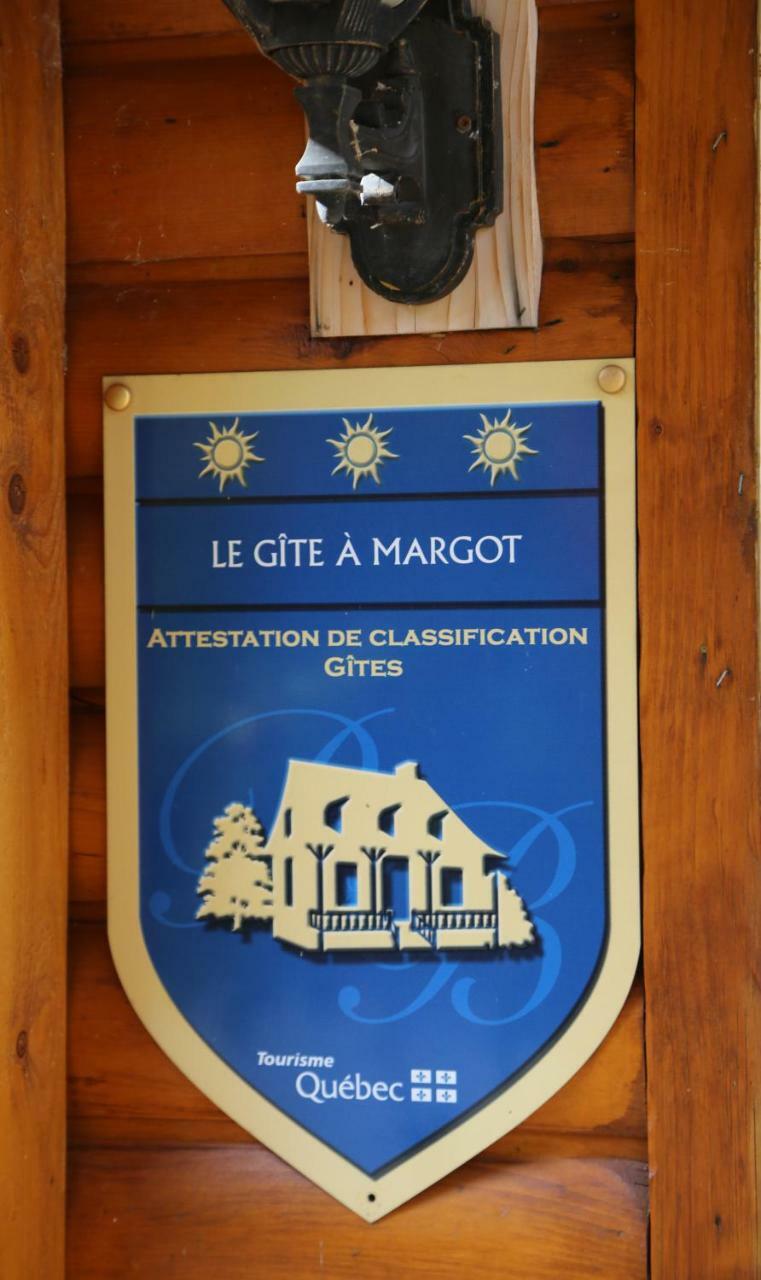 Le Gite A Margot Bromont Ngoại thất bức ảnh
